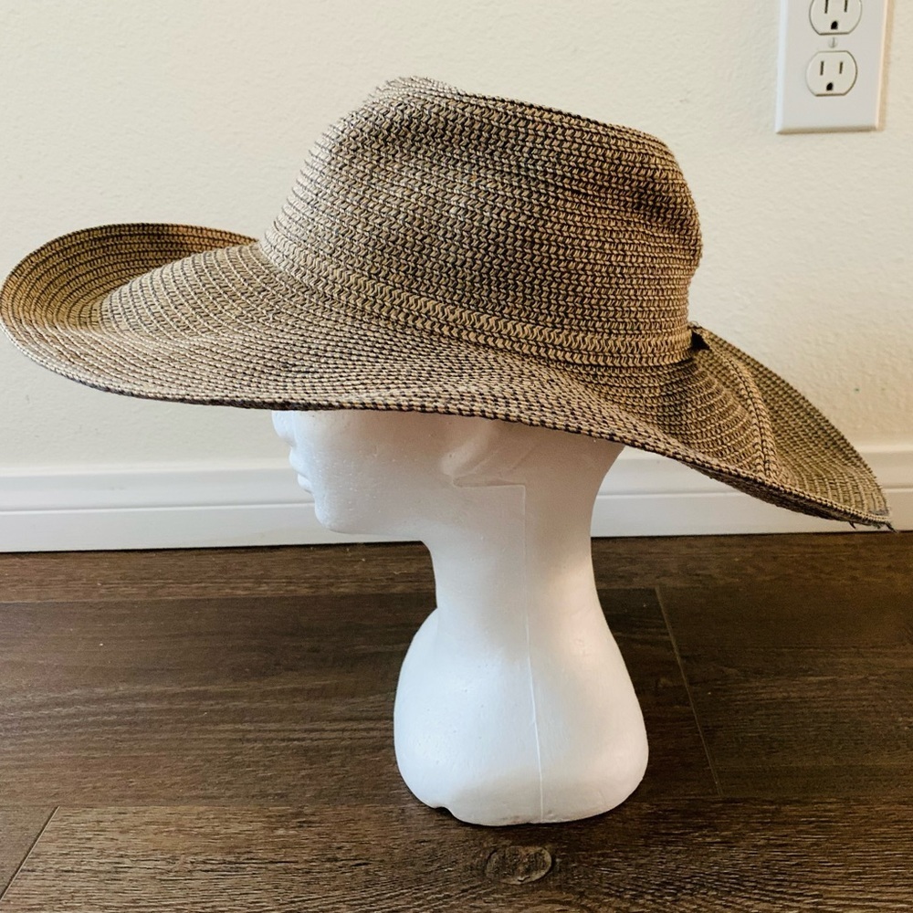 David & Young hat